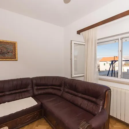 Tončica * Traù