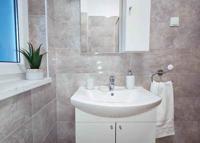 Toncica * Τρογκίρ